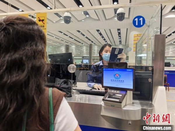 证券配资开户 中国对韩国免签以来昆明口岸出入境韩国旅客同比增长210%